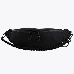 Beis sports fanny pack